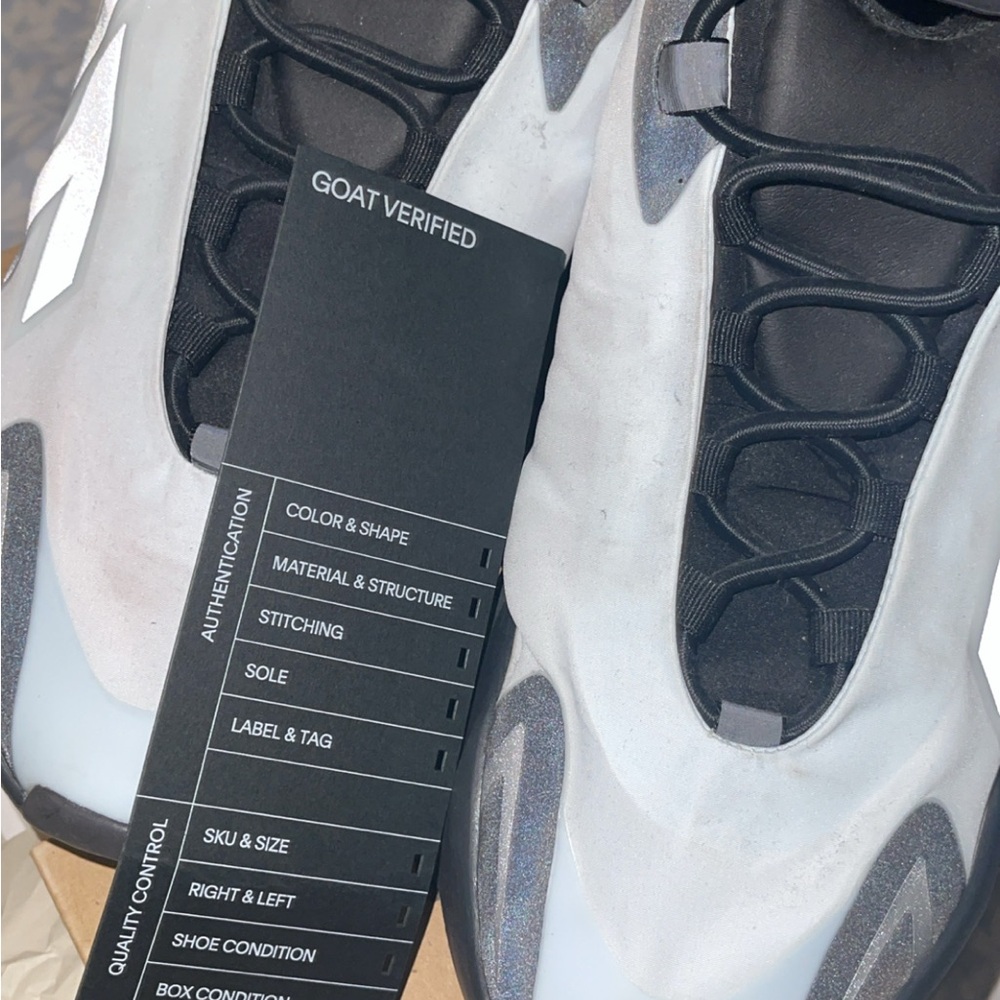 Yeezy 700 Sky Blue/ Used 3 time with verification tags